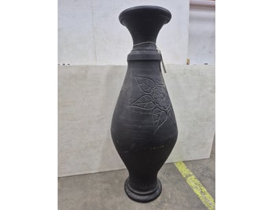 Quality Designer Furniture & Decor Clearance (... - Lot 2048