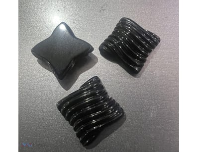 9.62 CARAT 3 BLACK ONYXX         

Condition: Good...