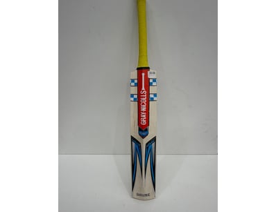 GRAY-NICOLLS cricket bat featuring a natural wood ...
