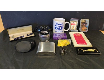 Mancave & Memorabilia (A1003) - Lot 771