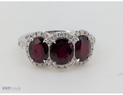 18CT WHITE GOLD RUBY AND DIAMOND RING

18Ct White ...