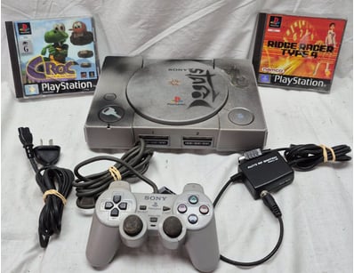 Trading Cards, Gaming & Collectables (A1000) - Lot 10