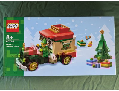 **UNRESERVED** LIFETIME COLLECTION OF LEGO PART... - Lot 266