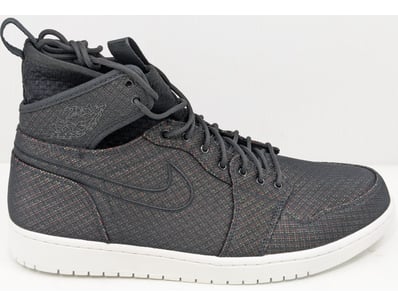 Premium Sneaker Collection (A983) - Lot 121