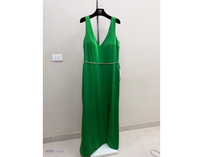 EMERALD GREEN EVENING GOWN WITH EMBELLISHED WAIST ...