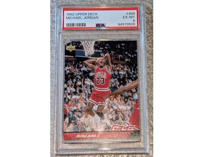 RARE & COLLECTABLE GRADED TRADING CARDS (A976) - Lot 4013
