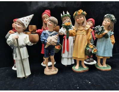 Antiques, Vintage & Interior Treasures (A1008) - Lot 208