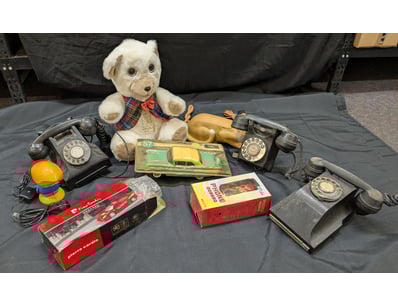 Antique, Vintage & Rugs (A982) - Lot 5000