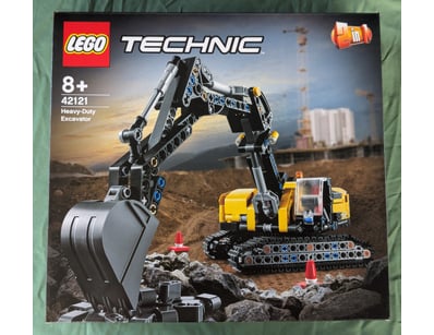 **UNRESERVED** LIFETIME COLLECTION OF LEGO PART... - Lot 149