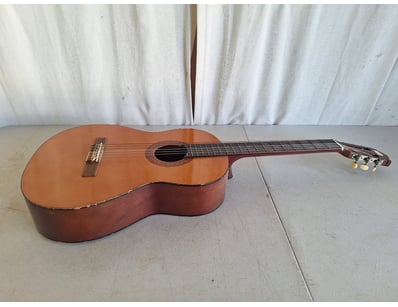 Gadgets, Music & Pastimes (A992) - Lot 505