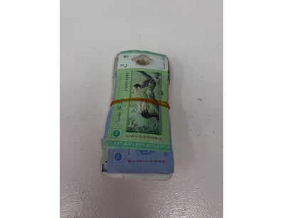 Foreign currency notes and coins 

SOLD AS LOT

