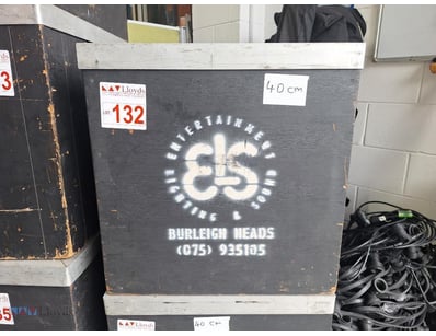 40cm  Mirror Ball, In Good Condition, Includes Rot...