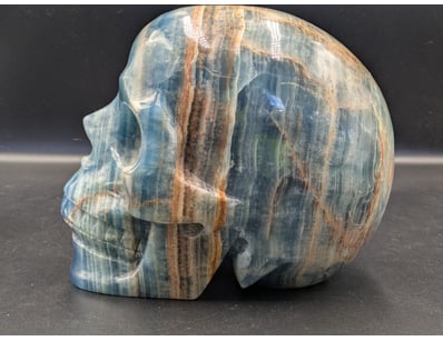 6.1KG BLUE ONYX A GRADE SKULL

Condition: Good -...