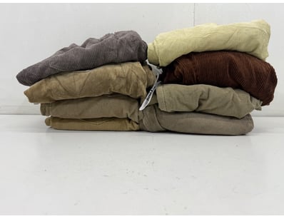 Entire Vintage Clothing Store Liquidation (ON11821) - Lot 86