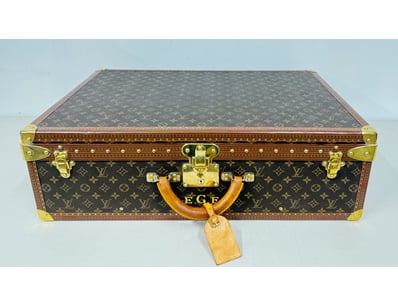 Luxury Designer Essentials (A974) - Lot 500