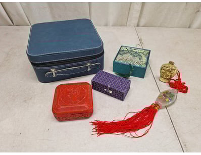 Antiques, Vintage & Interior Treasures (A1005) - Lot 687