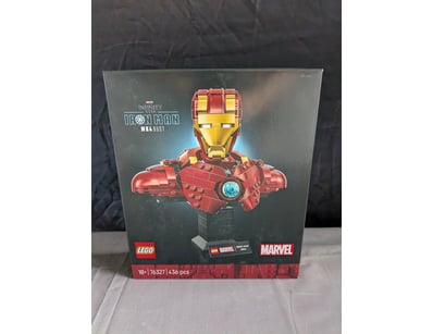 **UNRESERVED** LIFETIME COLLECTION OF LEGO PART... - Lot 246