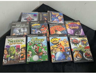 VINTAGE PLAYSTATION GAMING COLLECTION - 11 GAMES (...