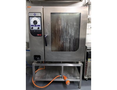 UNRESERVED Cabaret Club + Restaurant Liquidation ... - Lot 7