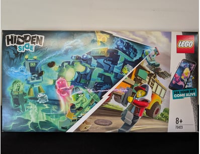 **UNRESERVED** COOKIE'S LIFETIME COLLECTION OF ... - Lot 708