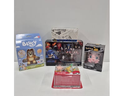Curios & Collectables (A977) - Lot 8090