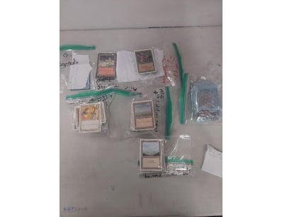 MAGIC THE GATHERING CARDS

Condition: Good - Refer...