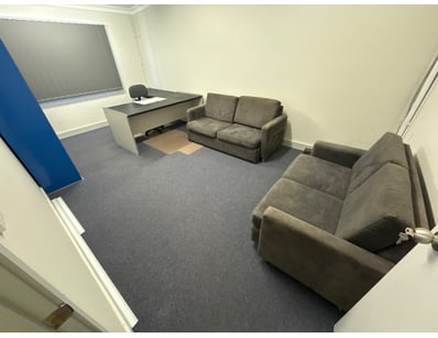 UNRESERVED Machining Engineering Warehouse Clos... - Lot 240