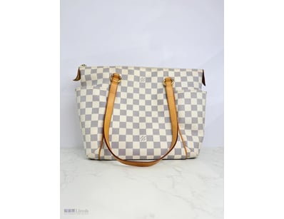 LOUIS VUITTON DAMIER TOTALLY TOTE BAG 




Conditi...