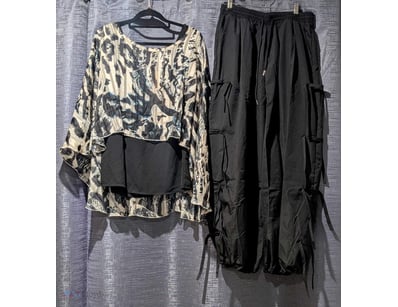 Womens Top, Liz Jordan Lurex Cape Overlay Size 10,...