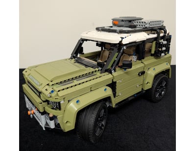 **UNRESERVED** LIFETIME COLLECTION OF LEGO PART... - Lot 111