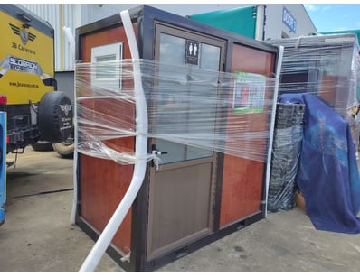 UNRESERVED MELBOURNE Factory Direct Machinery, C... - Lot 16