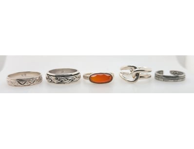 UNRESERVED Airport - Lost Property (A980) - Lot 558