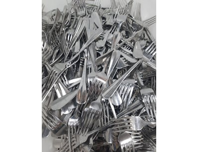 Forks, Silver metal finish.

Unknown quantity.
...
