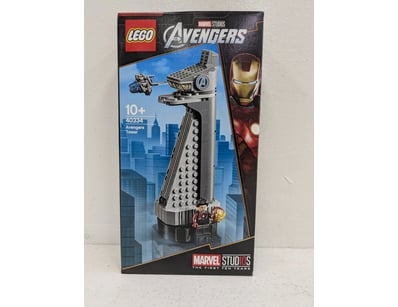 **UNRESERVED** LEGO Marvel Studios Avengers Tower ...