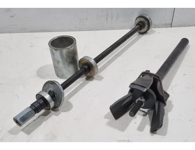 UNRESERVED Logistics Company Workshop Clearance - Lot 35