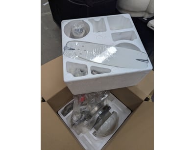 Ceiling fan, light and fan system, white blades

N...