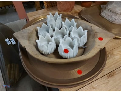 Exquisite collection of white ceramic tulip-form v...