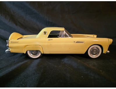 VINTAGE FORD THUNDERBIRD YELLOW DIE-CAST MODEL CAR...