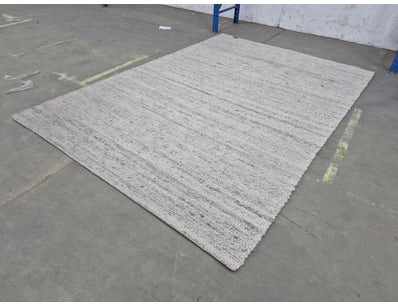 Quality Designer Furniture & Decor Clearance (A... - Lot 636