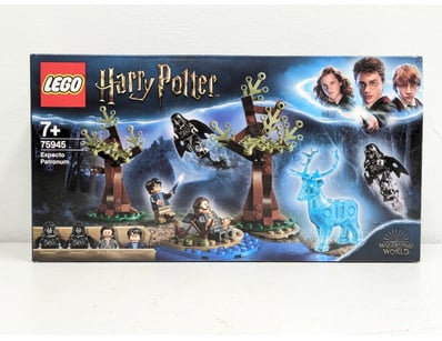LEGO Harry Potter set 75945 "Expecto Patronum" fea...