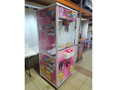 Arcade Machine- Happy World

Make: Indoor Amusemen...