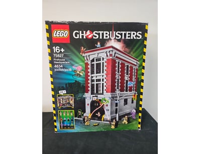 **UNRESERVED** LIFETIME COLLECTION OF LEGO PART... - Lot 758