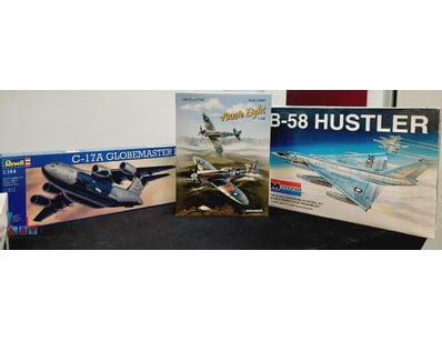 COLLECTION OF THREE UNASSEMBLED AIRCRAFT MODEL KIT...