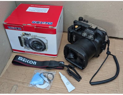 Meikon Waterproof 40M Camera Case Nex5R-5T (18-55M...