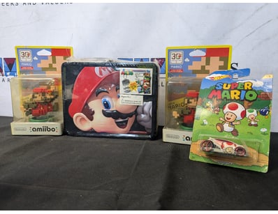 SUPER MARIO 30TH ANNIVERSARY COLLECTOR'S BUNDLE - ...
