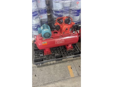 Royce Air Compressor
Brand: Royce 
Model: Unsigh...