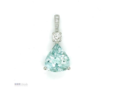 9CT WHITE GOLD BRAZILIAN AQUAMARINE AND DIAMOND PE...