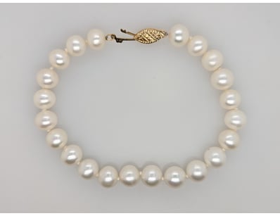 FRESHWATER PEARL BRACELET


583010+231


