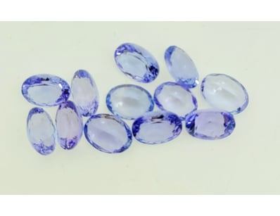 Diamond And Gemstone Market (A994) - Lot 587