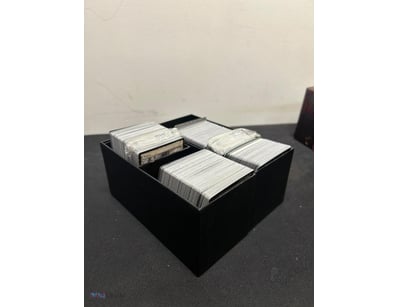 BULK LOT HOLDS A LARGE COLLECTION OF MAGIC: THE GA...
